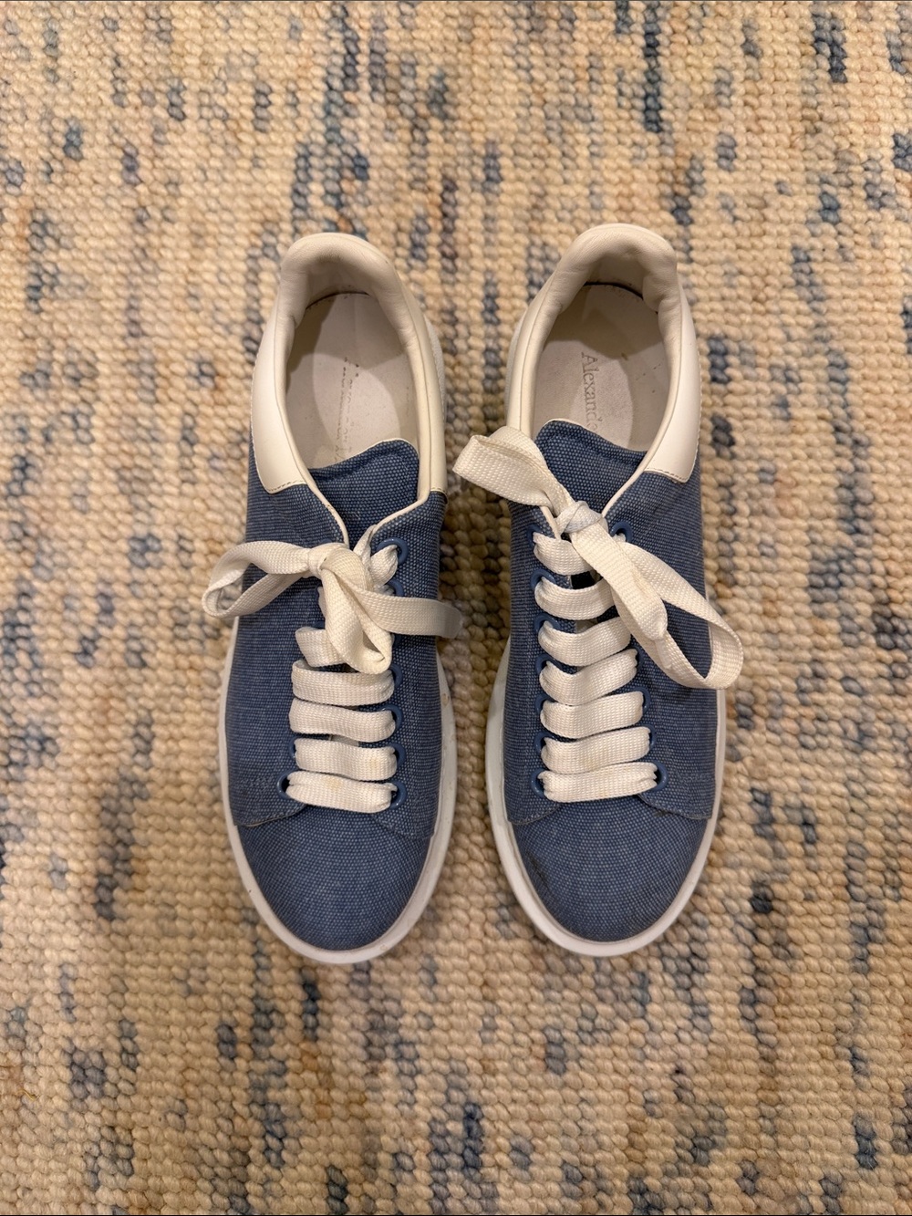 Alexander McQueen White and Denim Casual Low-Top Sneakers